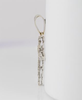 Colgante cruz antiguo en oro blanco 18k