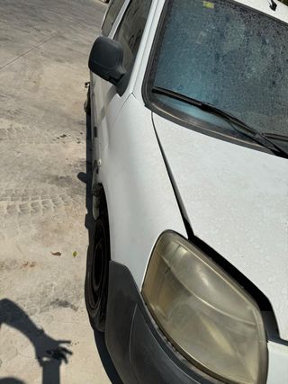 DESPIECE DE CITROEN BERLINGO 1.6 HDI 2010 90CV