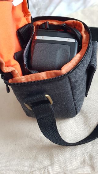 Kodak Pixpro AZ425 + funda a medida