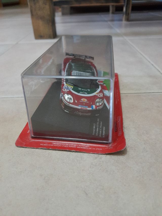 Vendo modellino Ferrari