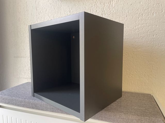 Cubo estantería gris