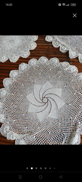 Set centrini uncinetto varie forme e misu