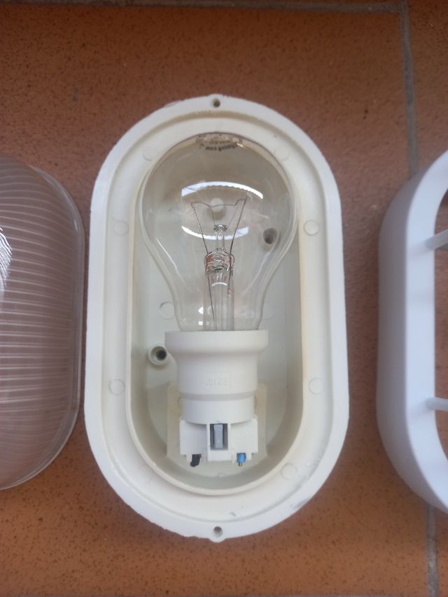 Luz terraza 60 W