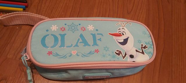 Fronzen. Estuche + lápices y boli