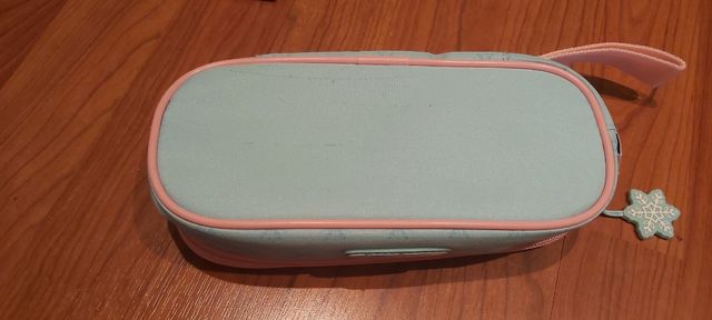 Fronzen. Estuche + lápices y boli