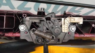 Frente fibra Rojo de Ford Focus III 2015