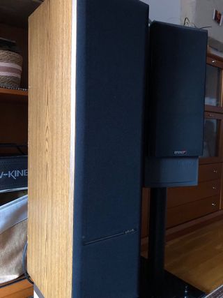 Columnas Polk Audio RTA 11T