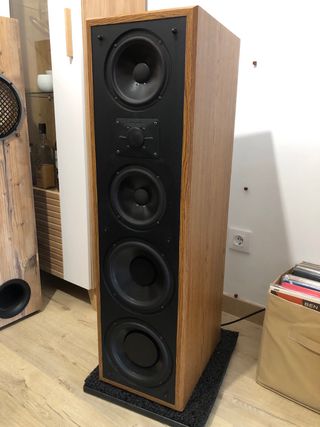 Columnas Polk Audio RTA 11T