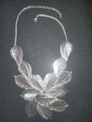 COLLAR HOJAS 🍂🌿