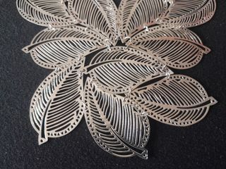 COLLAR HOJAS 🍂🌿