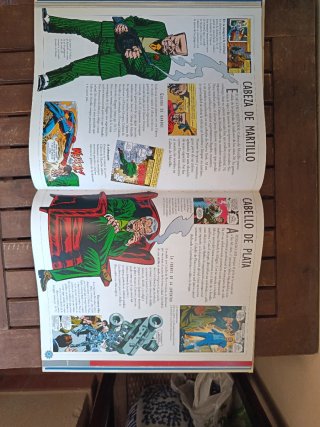 Especial Spiderman. La Guía Definitiva. Año 2001.