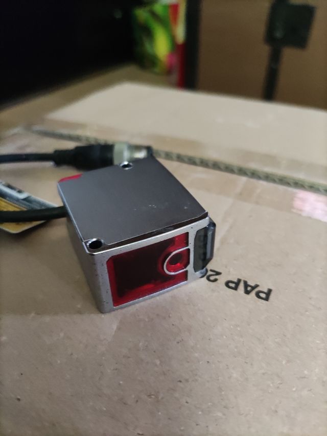 Sensore laser KEYENCE LR-TB2000C