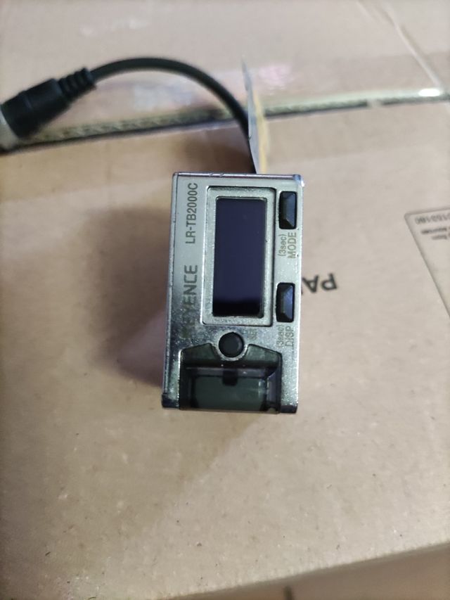 Sensore laser KEYENCE LR-TB2000C