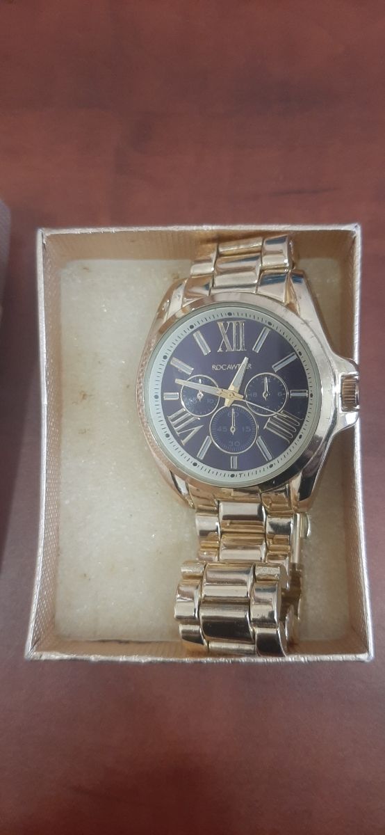 Reloj Rocawear Dorado Con Cronógrafo