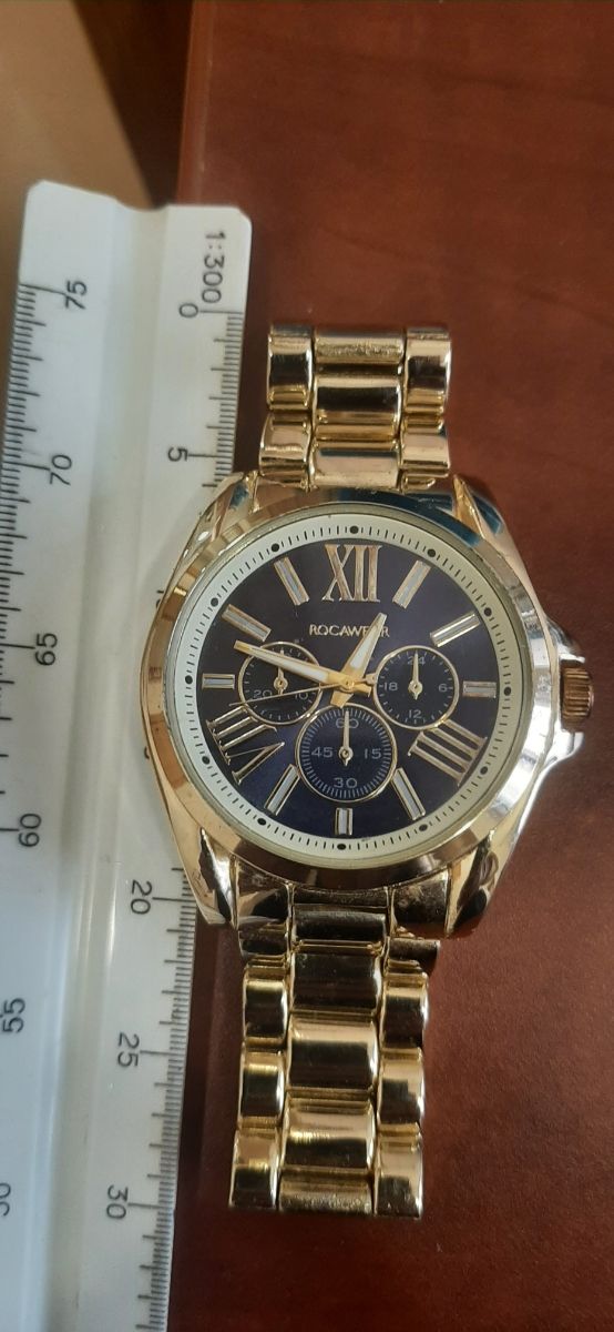 Reloj Rocawear Dorado Con Cronógrafo