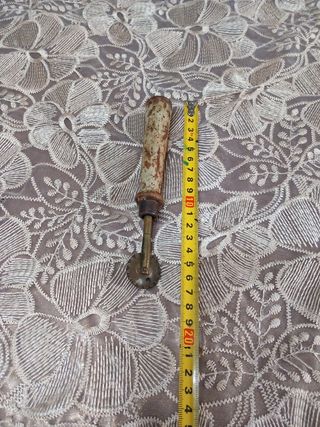 Tagliapasta molto antico bronzo legno