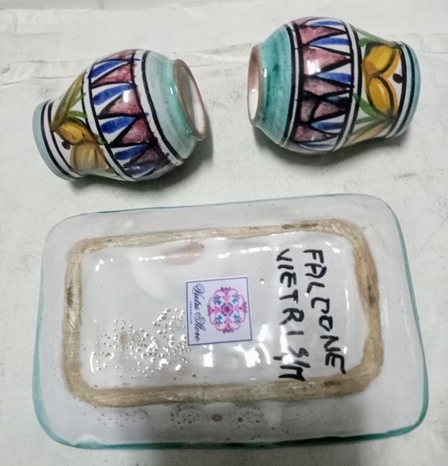 Sale e pepe ceramica di Vietri firmato