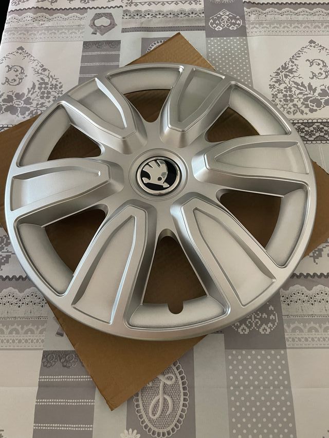 Tapacubos para Skoda