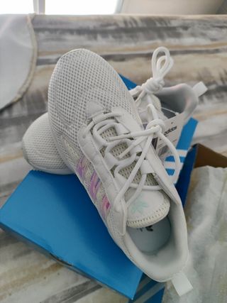 Zapatillas Adidas originales y actuales 