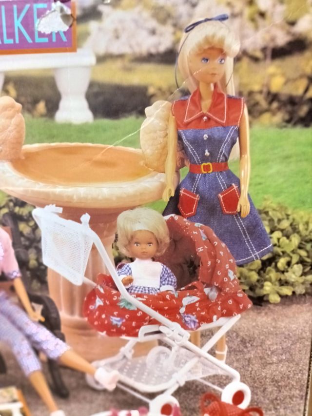 Carrito, portabebé y muñeca Steffi Love en caja 