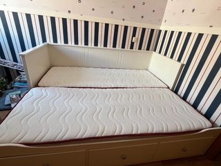 Cama juvenil Hemnes Ikea
