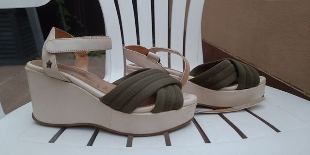 Sandalias cuña, un uso