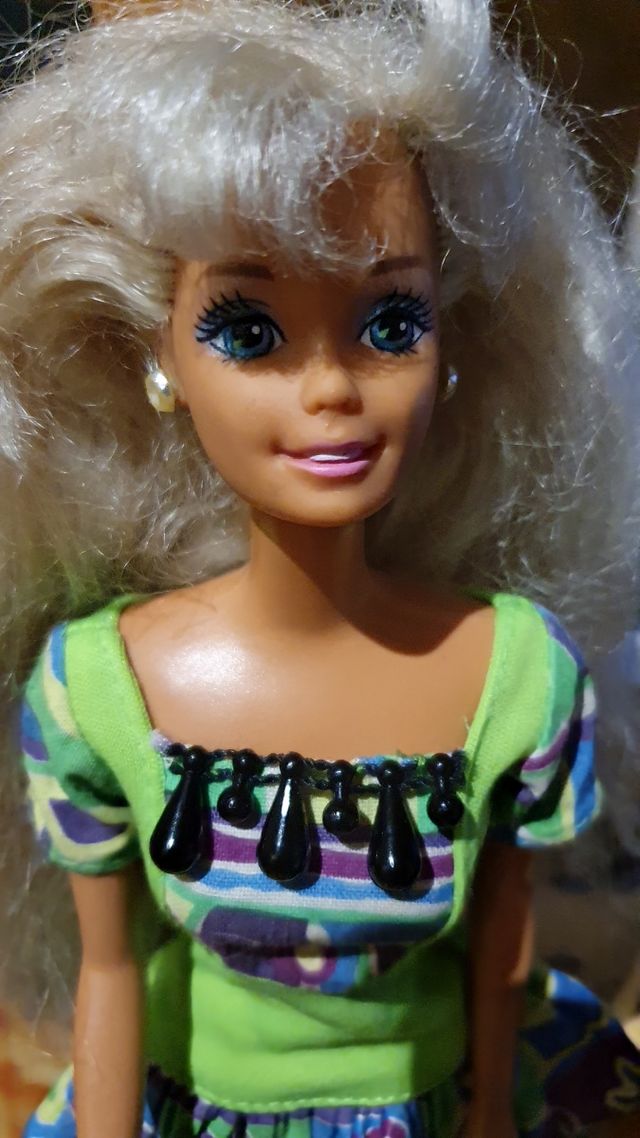 Barbie vintage, capelli lunghissimi marca Mattel
