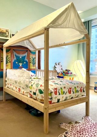 Cama Casita Montessori Evolutiva con colchón