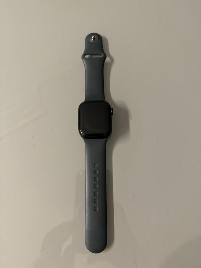 Apple watch series7 41 mm aluminium & ceramic case