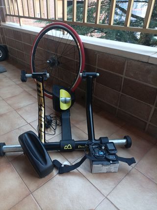 Rodillo bkool pro 3+rueda+garmin 