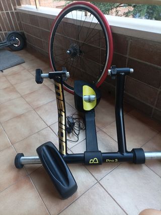 Rodillo bkool pro 3+rueda+garmin 