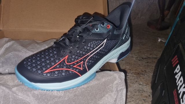 Mizuno wave exceed tour 5