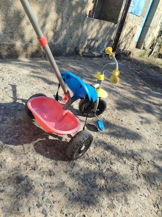 Triciclo con manillar 