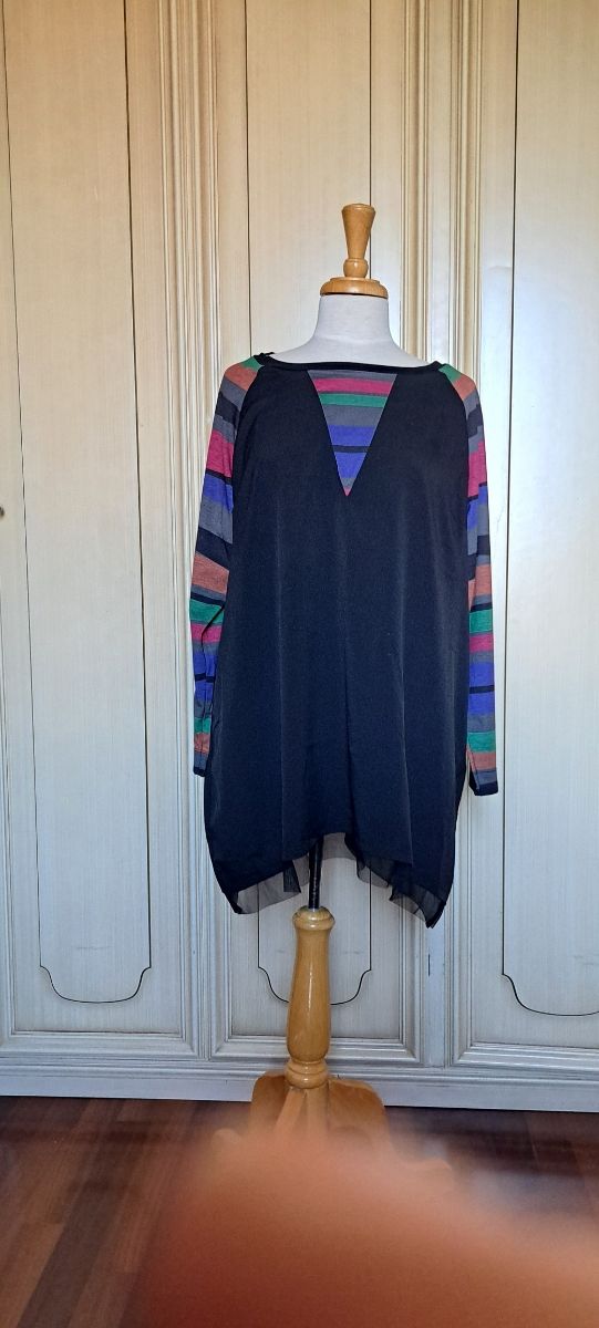 Fiorella Rubino. Maglia righe colorate