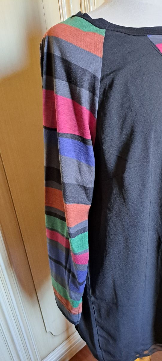 Fiorella Rubino. Maglia righe colorate