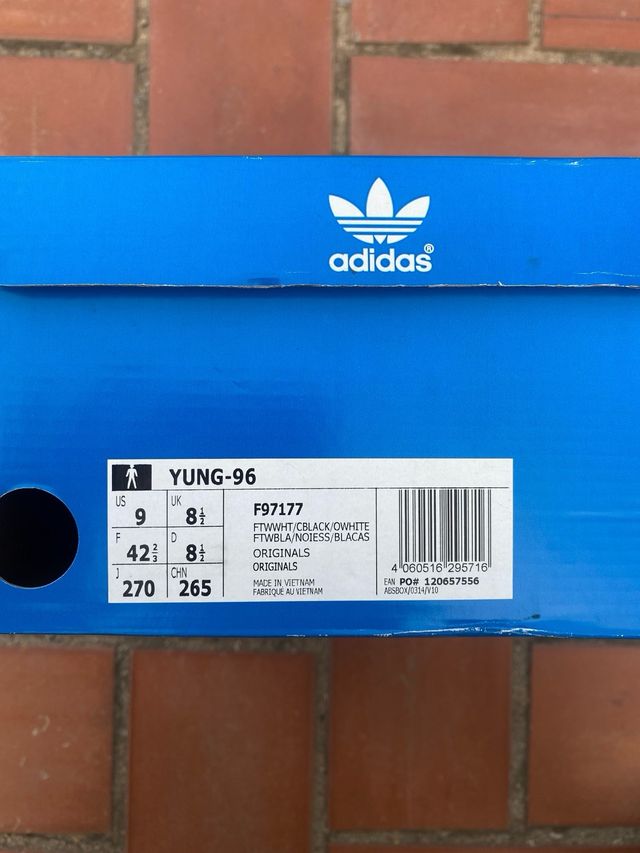 Adidas yung96