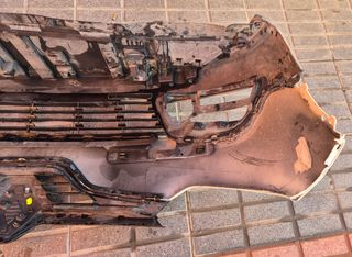 VENDO PARAGOLPE DELANTERO RENAULT CAPTUR