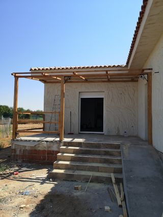 GAZEBO E PORTICI E MOBILI SU MISURA