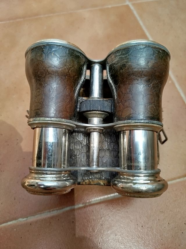 Prismáticos Antiguos