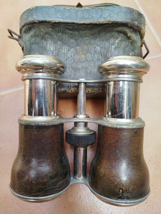 Prismáticos Antiguos