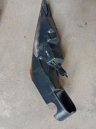 Piloto derecho Peugeot satelis 125cc 4t 2009