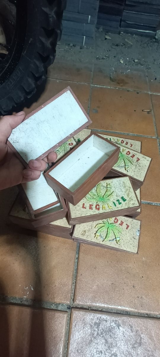 Cajita  de porcelana