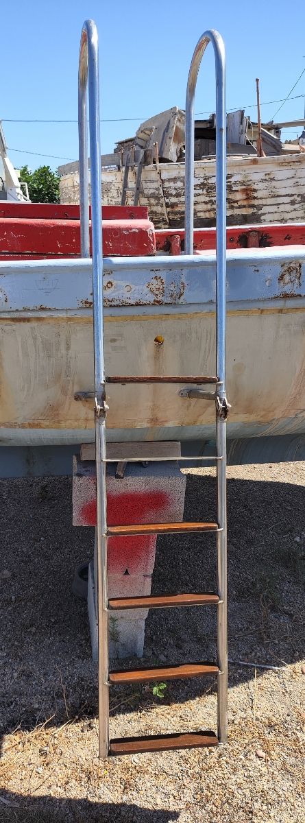 Escalera plegable de baño para barco