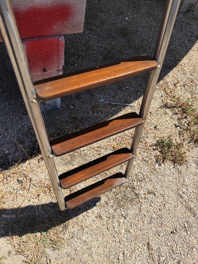 Escalera plegable de baño para barco