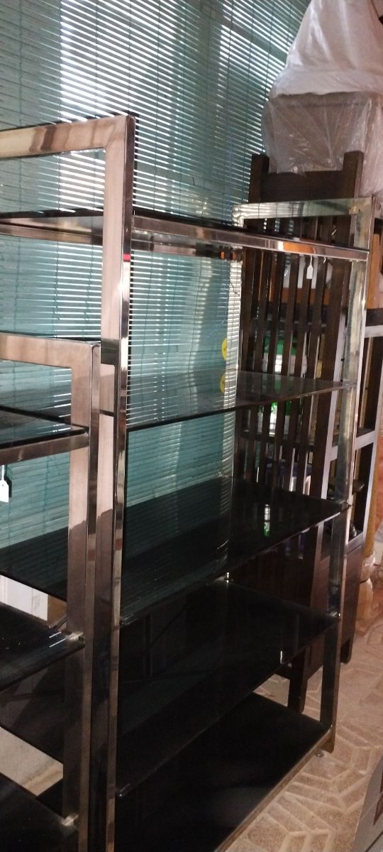 estantería , expositor