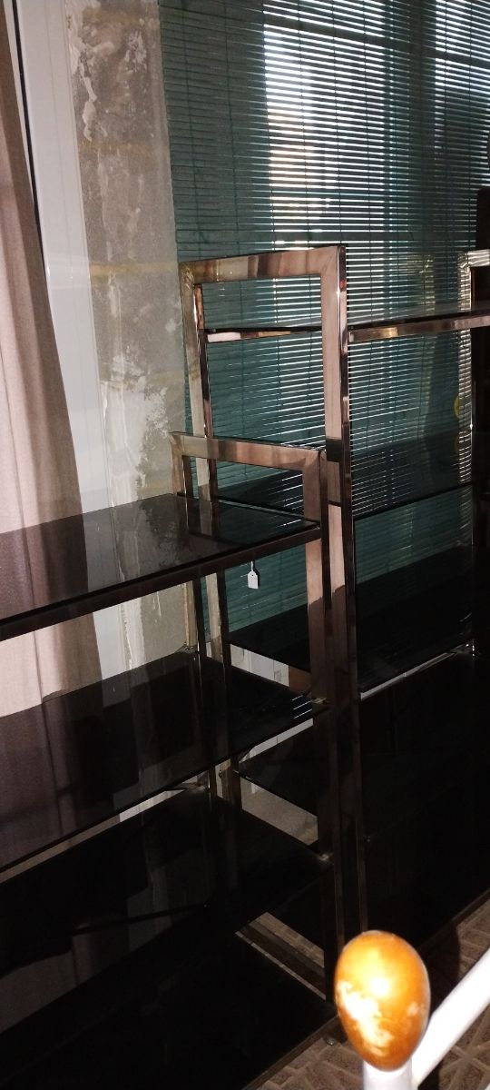 estantería , expositor