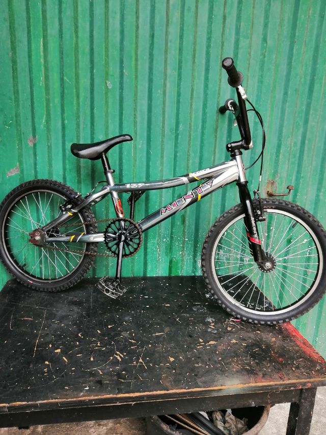 Bicicleta BMX, Monty 139 de segunda mano por 75 EUR en Castañera