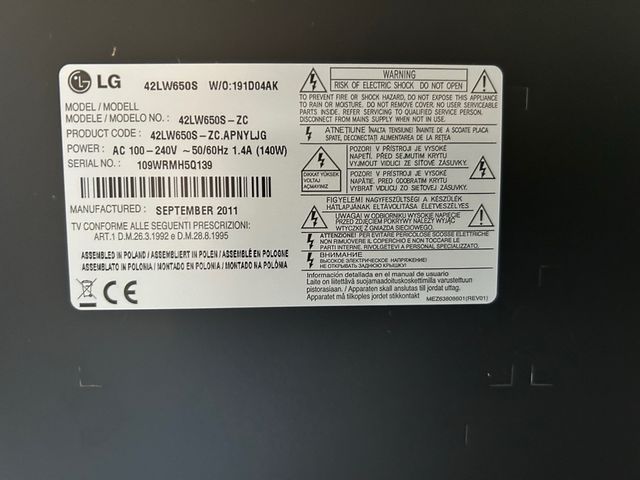 TV 42” LG estroeada