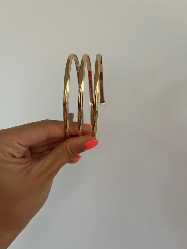 Pack 4 pares de pendientes Parfois + brazalete