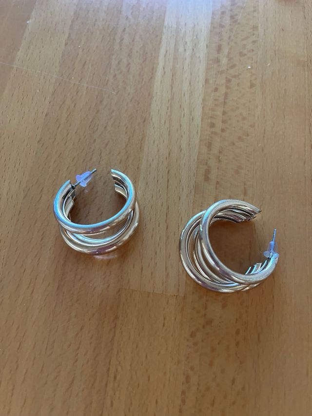 Pack 4 pares de pendientes Parfois + brazalete